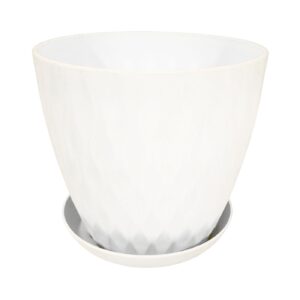 7.5" x 6.5" Plastic Planter w/Saucer
